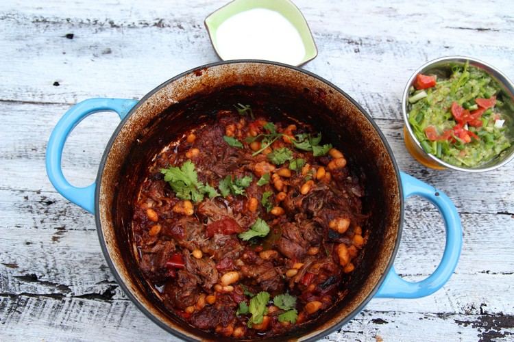 chilli con carne fazuľa s guacamole