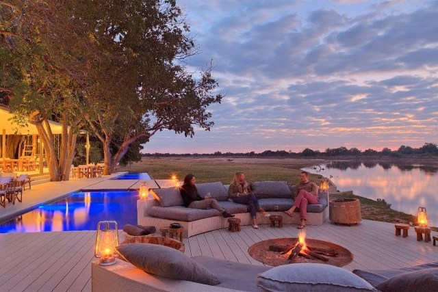 Glamping-Africa-national-park-south-luangwa-zambia-logde-outdoor-set-krb