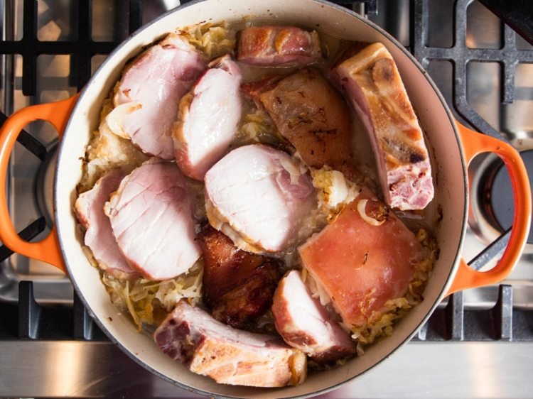 francúzska špeciálna kyslá kapusta choucroute