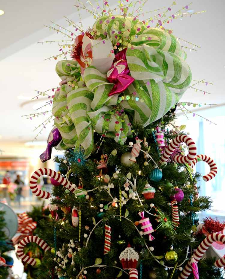 Originálne šperky s cukrovinkovou tematikou vianočný stromček šperky cukríky tému cukríkové palice cupcakes stuha veľká