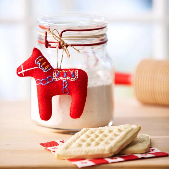 Plstený kôň príves-vianočný-drotár-sám-cítil-kôň