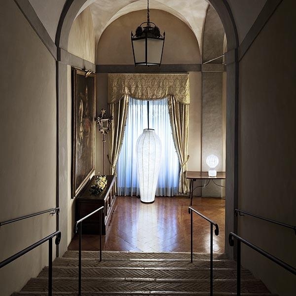 Dizajnová lampa Chrysalis marcel blúdi podlahovými lampami Flos