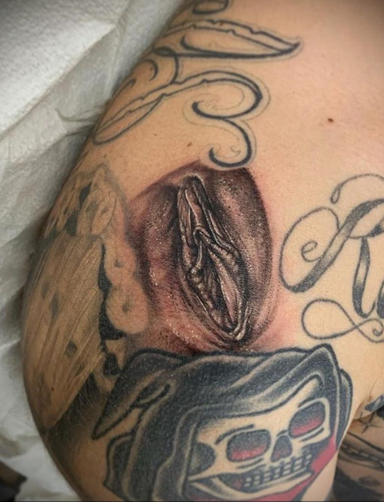 Zdjęcie tatuażu wykonane podczas konwencji tatuażu GOLDEN STATE TATTOO EXPO 2020 11