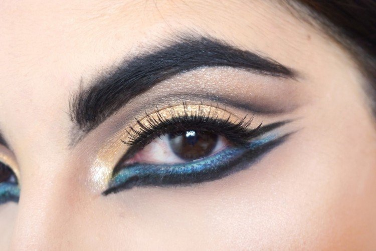 očný make-up Kleopatra vzhľad