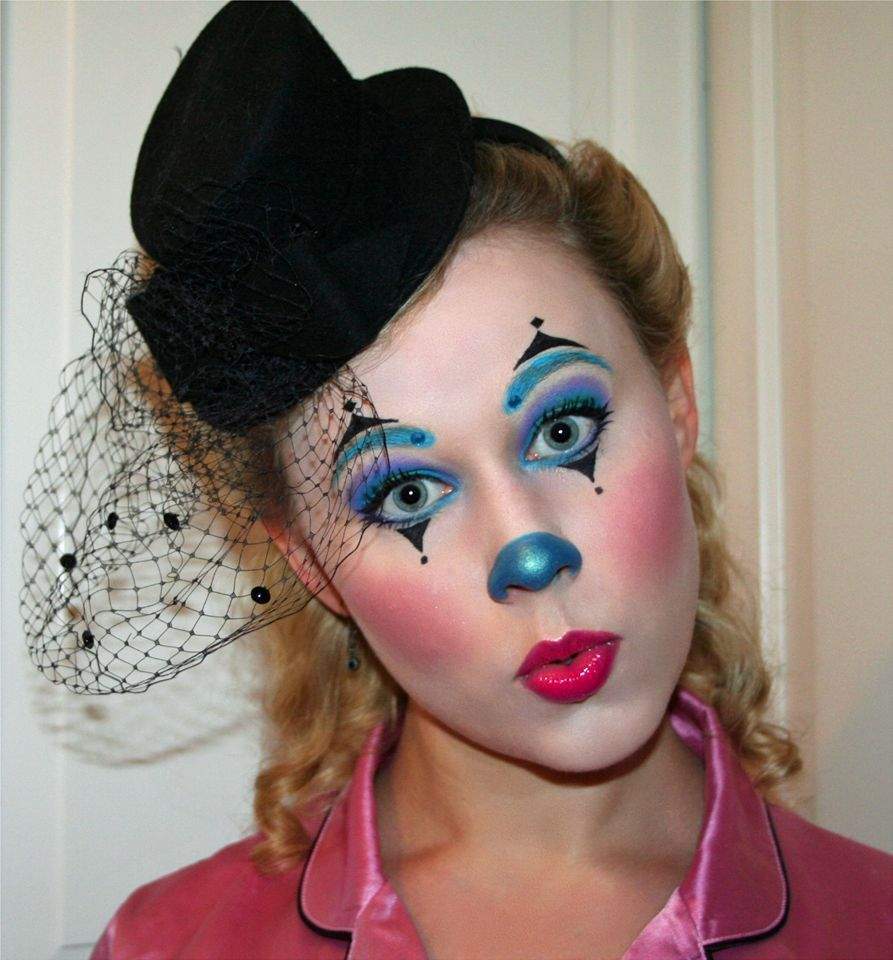Halloween kostým žena jednoduchý make -up karneval s návodom