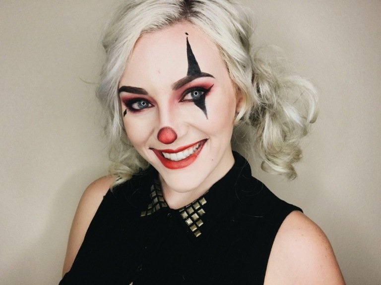 Klaunský make-up pre ženy Návod na Halloween kostým nápady ženy