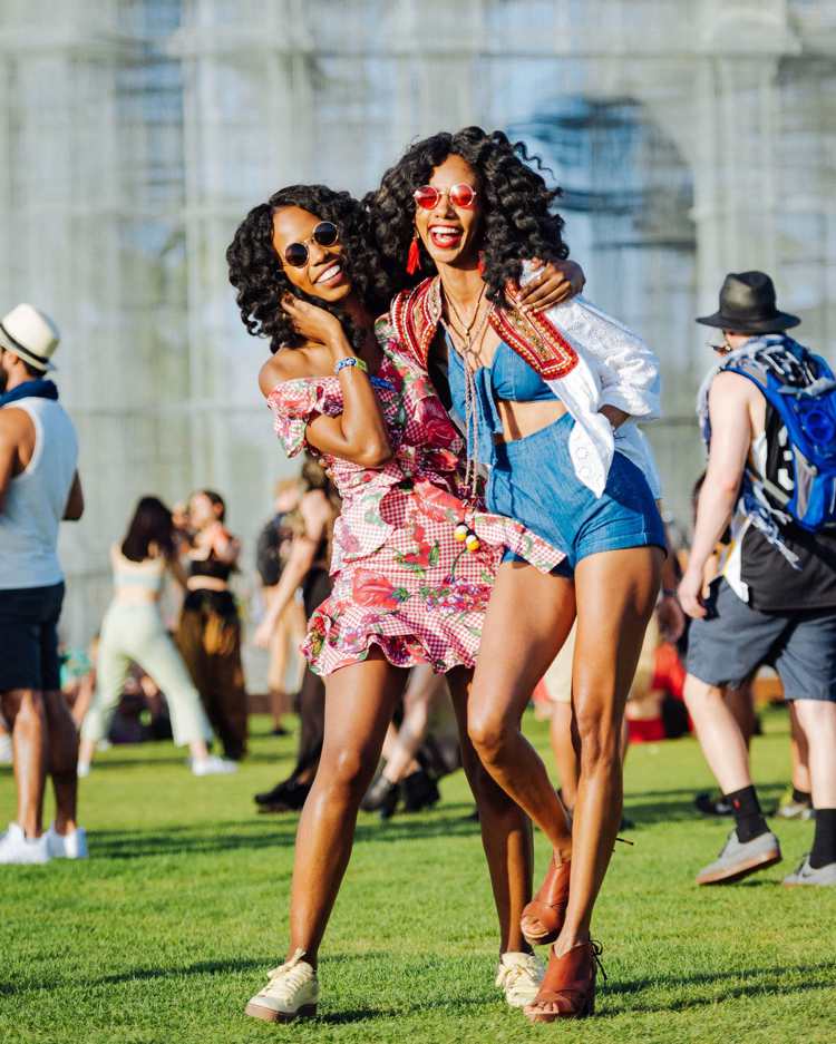 coachella 2018 trendy módne inšpirácie tipy na štýl doplnky slnečné okuliare outfity