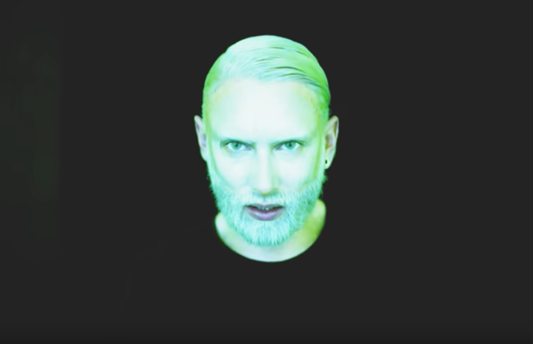 Conchita Wurst predstavuje svoj nový, blond vzhľad