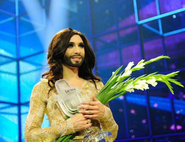 Conchita Wurst travesty artist je víťazom Eurovízie 2014