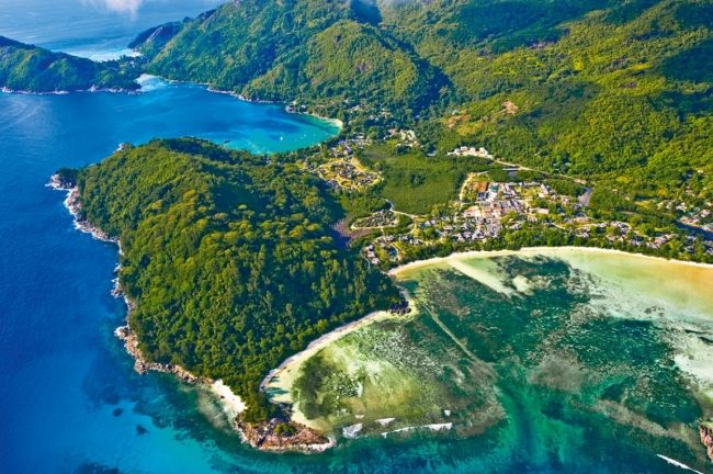 Hotel Seychelles Constance Ephelia biele pláže les