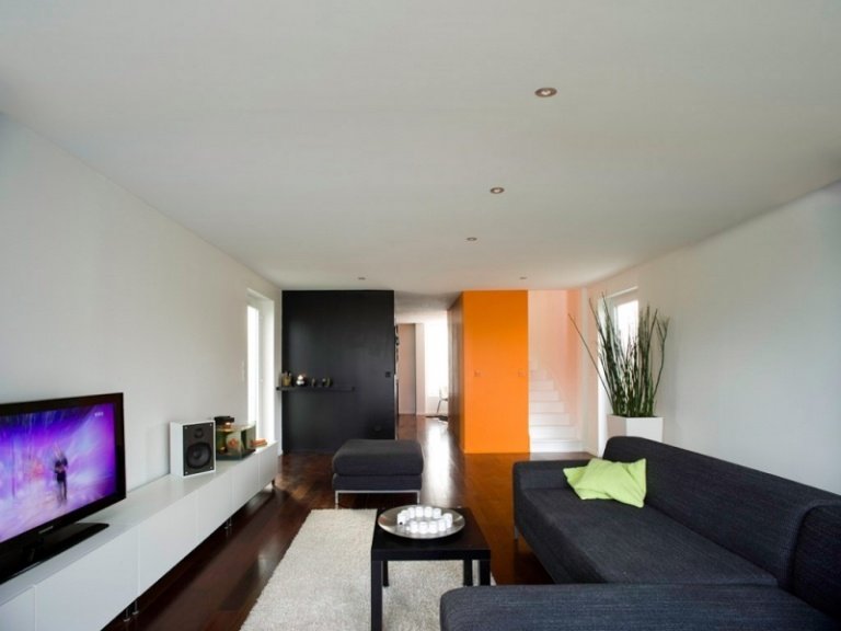 Jednoduché zariadenie v kontajnerovom dome Architektúra kontajnerov-bytov-architektov CGA