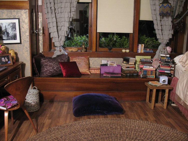 Nápady na dospievajúce dievčatá Lavica Aria pri okne