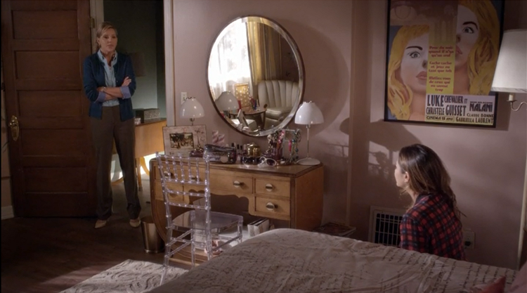 Nápady pre dospievajúce dievčatá Alison na stôl, nástenné zrkadlo, akrylová stolička