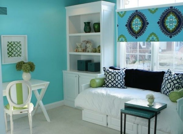 Dospievajúca izba-dievčatá-nápady-biela-zelená-svetlo modrá