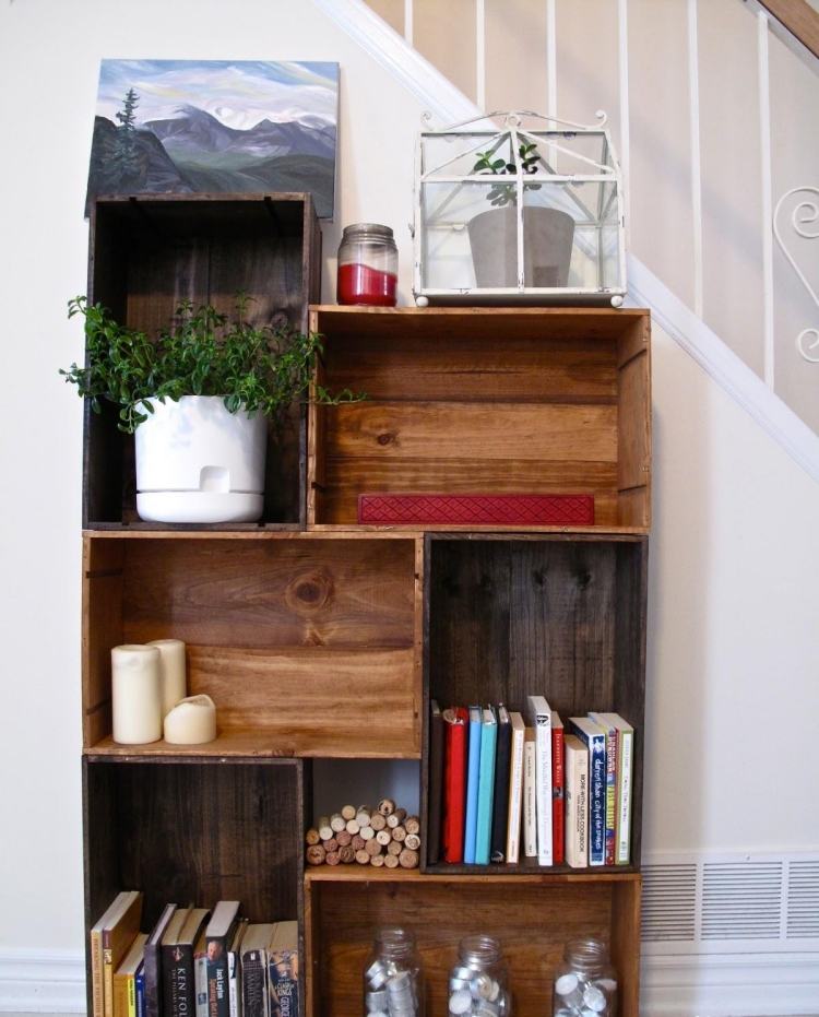 vyrobte si sami z drevených škatúľ skvelú modulárnu poličku Skvelé nápady na bývanie, aby ste si poličky z drevených škatúľ urobili kreatívne krásnymi