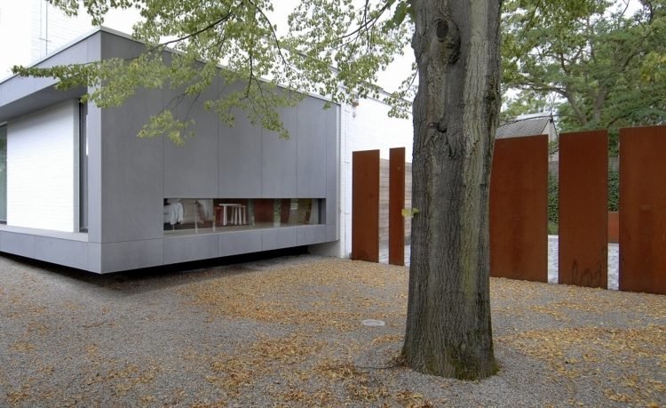 Oceľ Cprten a moderná architektúra idú ruka v ruke Cortenová oceľ v záhrade-vložka-plot-panely na ochranu súkromia-moderná architektúra