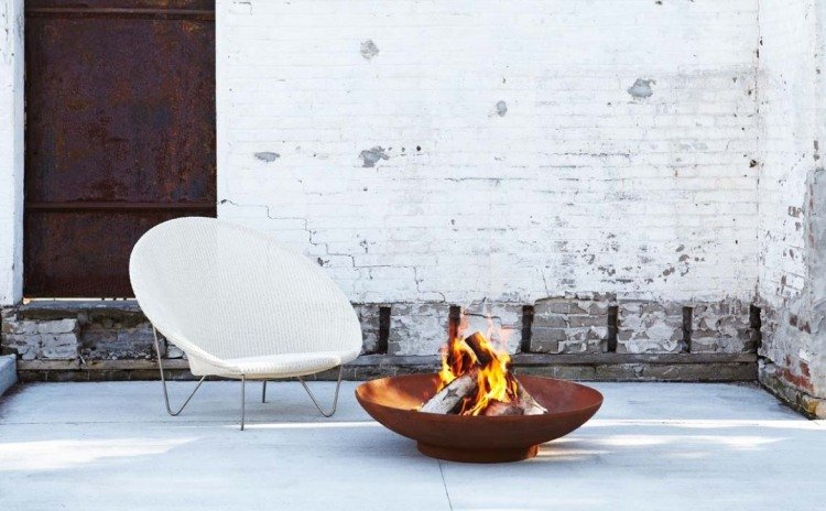 Krb z ocele Corten pre moderný záhradný dizajn corten-oceľ-záhradná-vložka-krb-vonkajšia-terasa-desogn-moderná