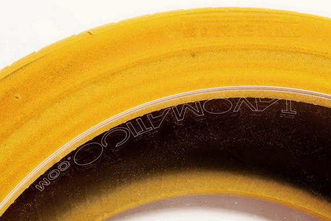 tabuľky pneumatík tavometico žlté plexisklo