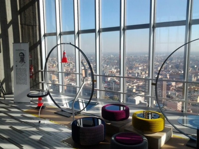 stoly tavomatico pneumatiky plexisklo farby