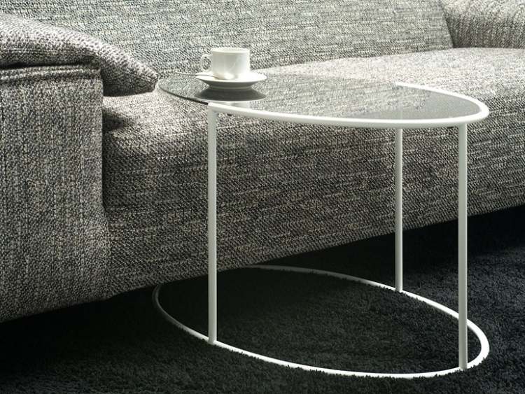 oválny oceľový konferenčný stolík s kryštálovou sklenenou doskou Vajcia od F.lli Orseniga konferenčný stolík-biely-dizajn-oválny-kryštál-oceľ-VAJEC-Flli-Orsenigo