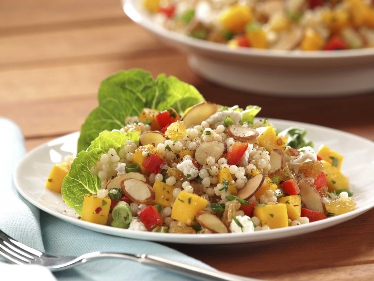 kuskus-šalát-recept-mango-mandle