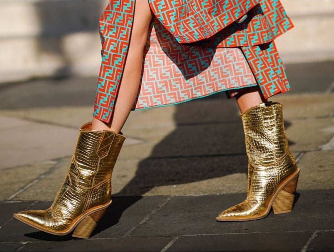 Kovbojské čižmy kombinujú jesenné outfity trendy topánok dámske členkové topánky