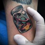 ОЦВЕТЕНИ ТАТУИ # 652 - готина версия на картината, която може лесно да се използва за промяна и приложение като татуировки с цветни пеперуди