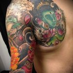 ОЦВЕТЕНИ ТАТУИ # 634 - уникална версия на модела, която може успешно да се използва за преразглеждане и приложение като цветна татуировка на бедрото