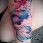ЦВЕТНИ ТАТУИ # 509 - интересна версия на модела, която може успешно да се използва за трансформиране и прилагане като цветни татуировки на гърдите