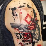 ЦВЕТНИ ТАТУИ # 152 - изключителна версия на модела, който може успешно да се използва за промяна и приложение като татуировка с цветна лисица