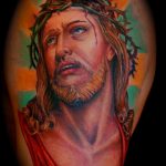 COLORED TATTOOS # 687 е готина версия на дизайна, която може да се използва добре за трансформиране и нанасяне като цветни татуировки на гърдите