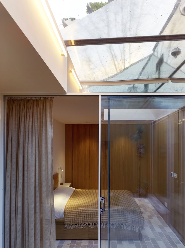 Strecha-záhrada-vytvoriť-strecha-ozelenenie-spálne-posuvné-dvere-sklo-svetlík