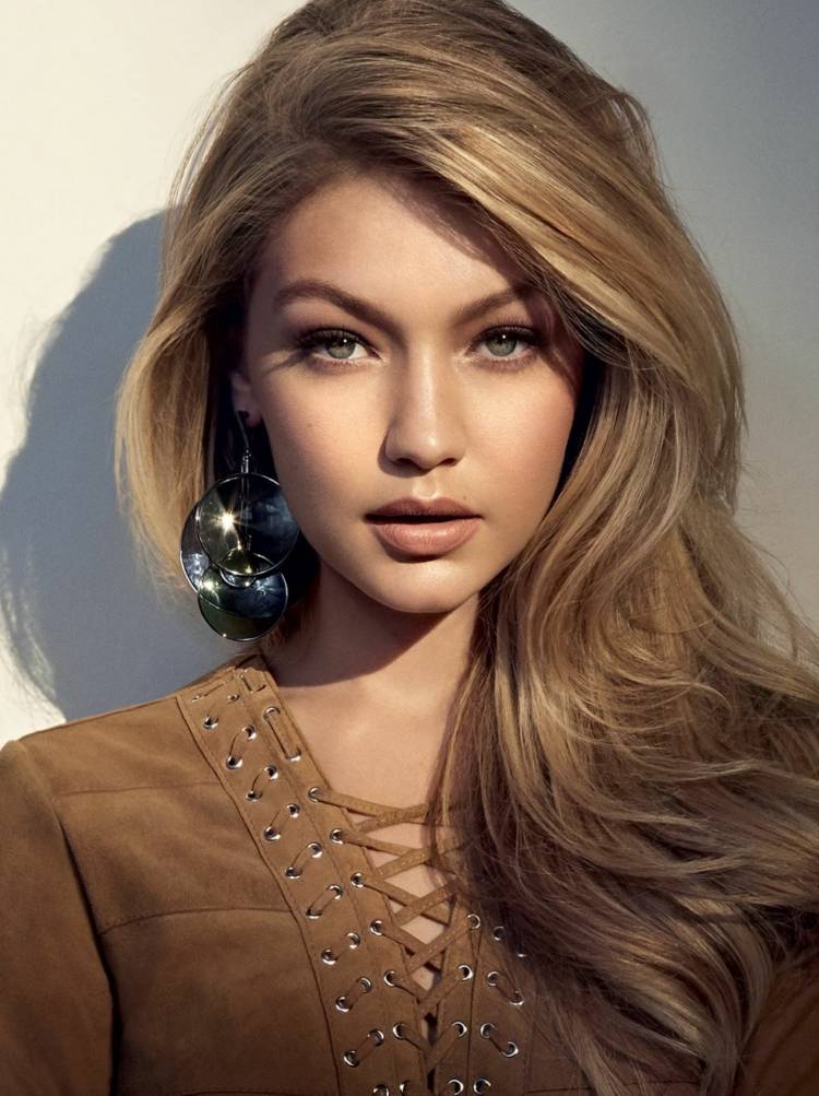 Brondový trend pre trblietavý vzhľad trendy-farby-vlasov-2017-bronde-melír-blond-brunetka-farbenie