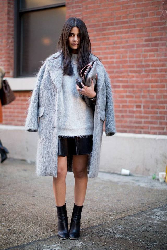 Sveter Trendové outfity 2015 vysoké členkové topánky Kožená sukňa k vysokým členkovým čižmám 2015