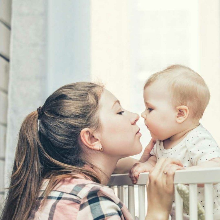 Kričať a plakať je pre dojčatá a deti traumatizujúcim zážitkom