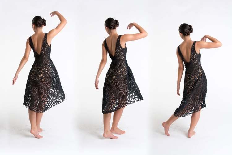 3D tlačené šaty nebránia pohybu tela 3D-vytlačené-šaty-flexibilné-pohyby-tela