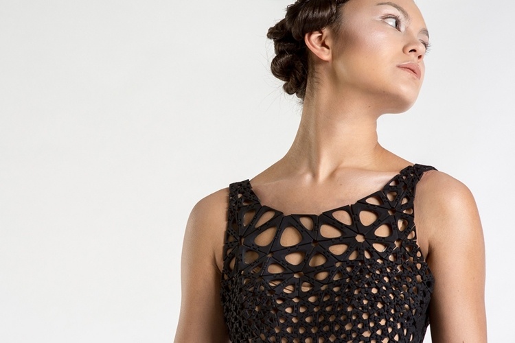 veľmi elegantný dizajn pozostávajúci z malých tabletov a pántov Kinematika závesu stola s 3D tlačou