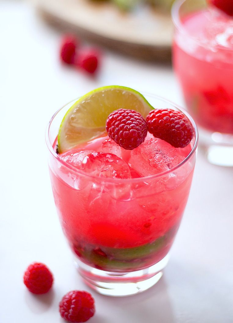 Malinový recept Caipirinha Originálne brazílske letné koktaily ľahké