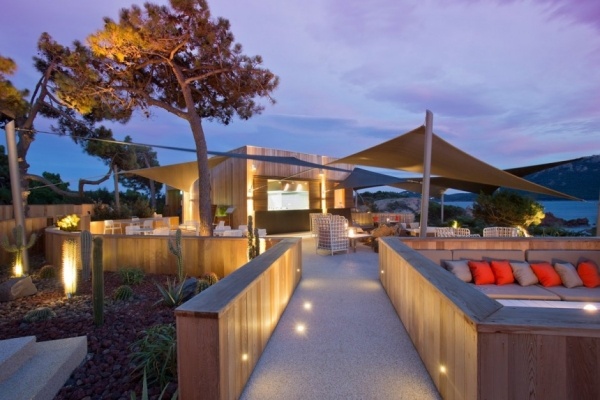 exteriér interiér hotel design casadelmar na Korsike