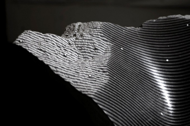 high-tech karbónový materiál, pohovka, onyx Pohovka z onyxu z uhlíkového materiálu