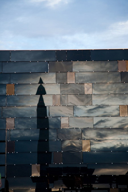 energeticky úsporné-solárne-domy-tu-darmstadt-čierne-solárne články