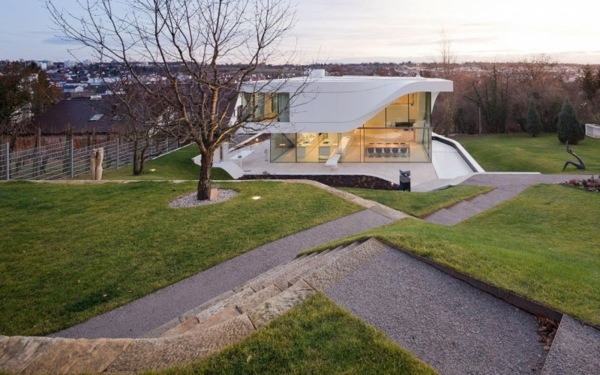 Dom pri vinici stuttgartské krajinné terasy Haus-am-Weinberg-stuttgart-krajina-terasy