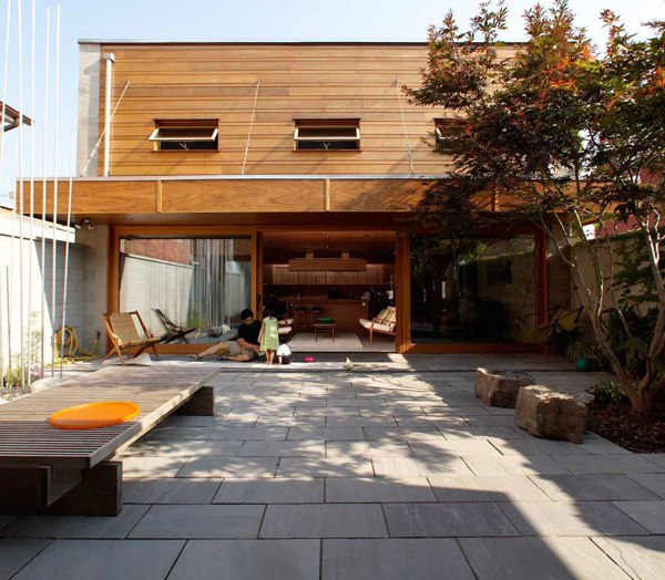 moderná architektúra - drevená fasáda