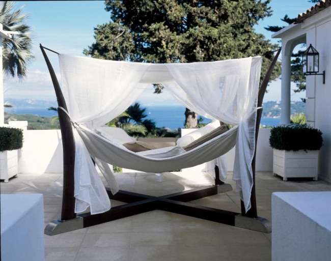 záhradný nábytok moderný kokoon dizajnér hojdacia sieť Royal Botania moderný záhradný nábytok hojdacia sieť kokoon od spoločnosti Royal Botania