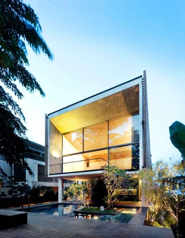 moderný architekt dom od Mikuláša páli fasádu