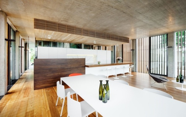 moderný architektov dom od Mikuláša horí jedáleň