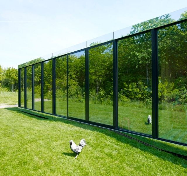 zrkadlový dom posuvné dvere moderná architektúra Holandsko