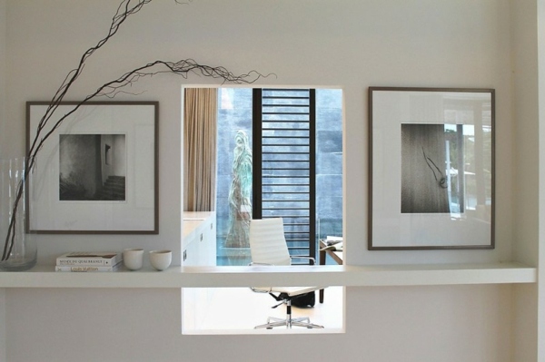 Domáca kancelária v bielom prevedení