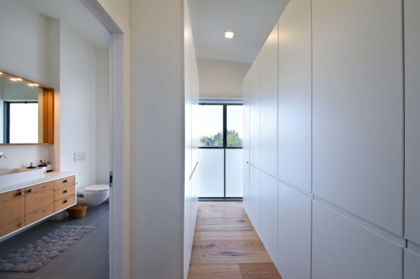 chodba-biela-farebná schéma-ekodom