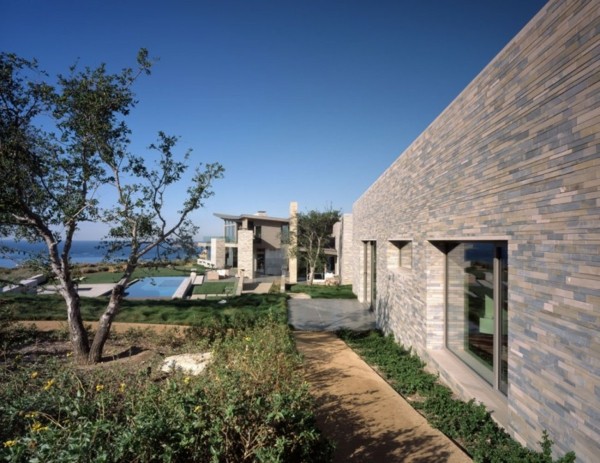 „Rezidencia Altamira“ od Marmola Radzinera v Kalifornii „Rezidencia Altamira“ od Marmola Radzinera v Kalifornii